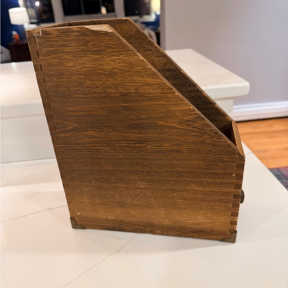 Threshold Wooden Magazine File - Picture 2 of 6